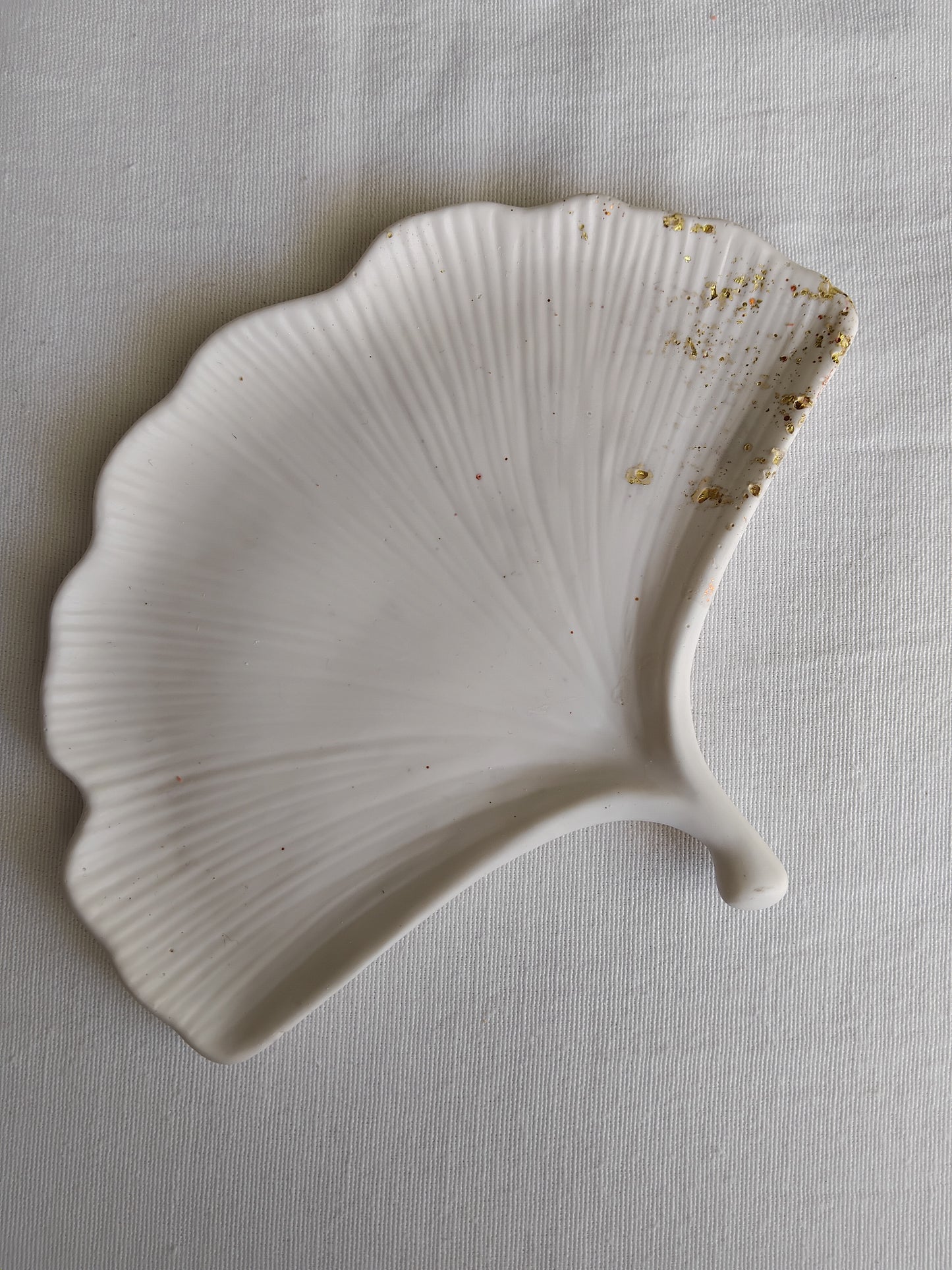 Coupelle feuille en Jesmonite