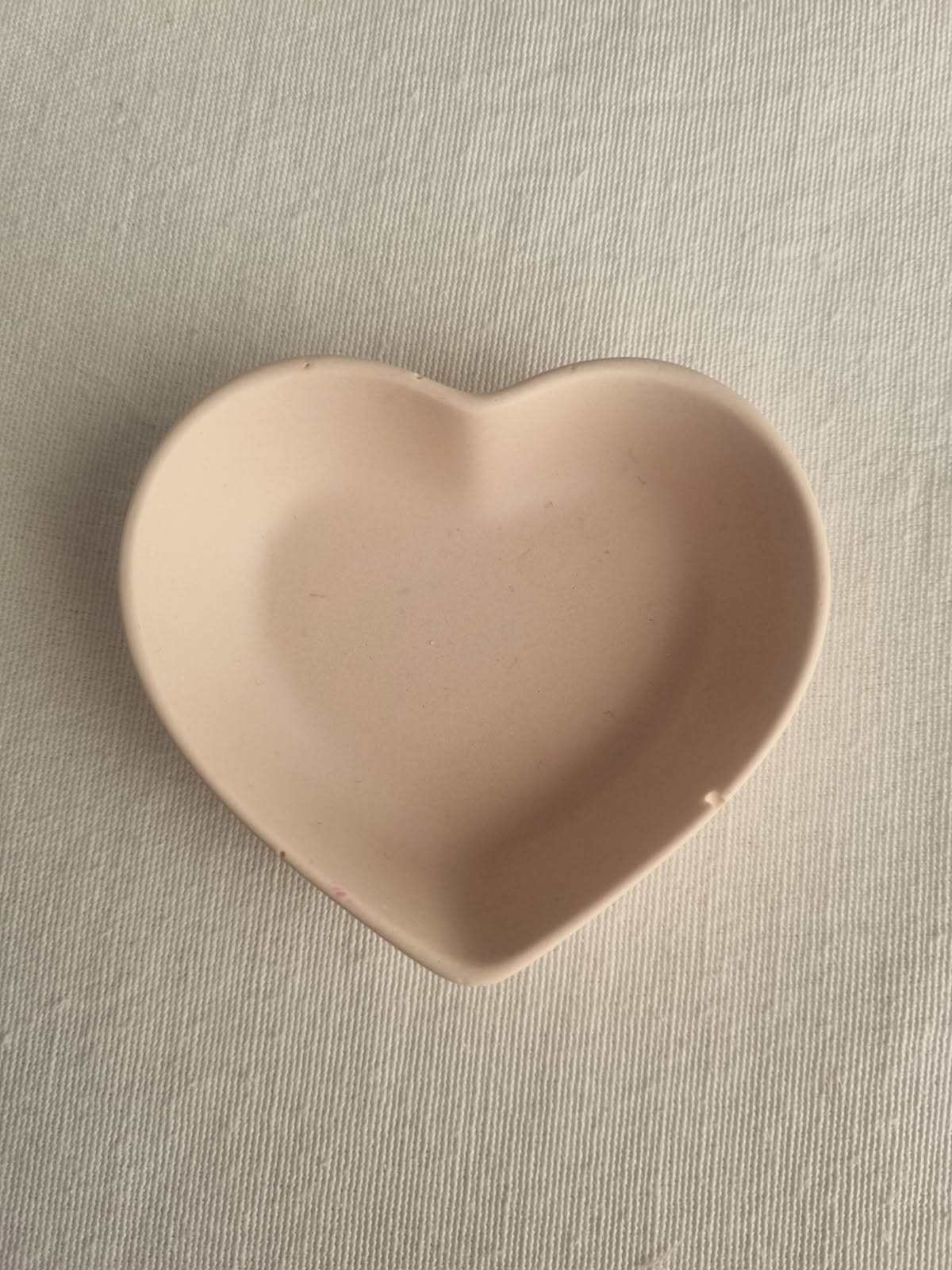 Petite coupelle en forme de coeur