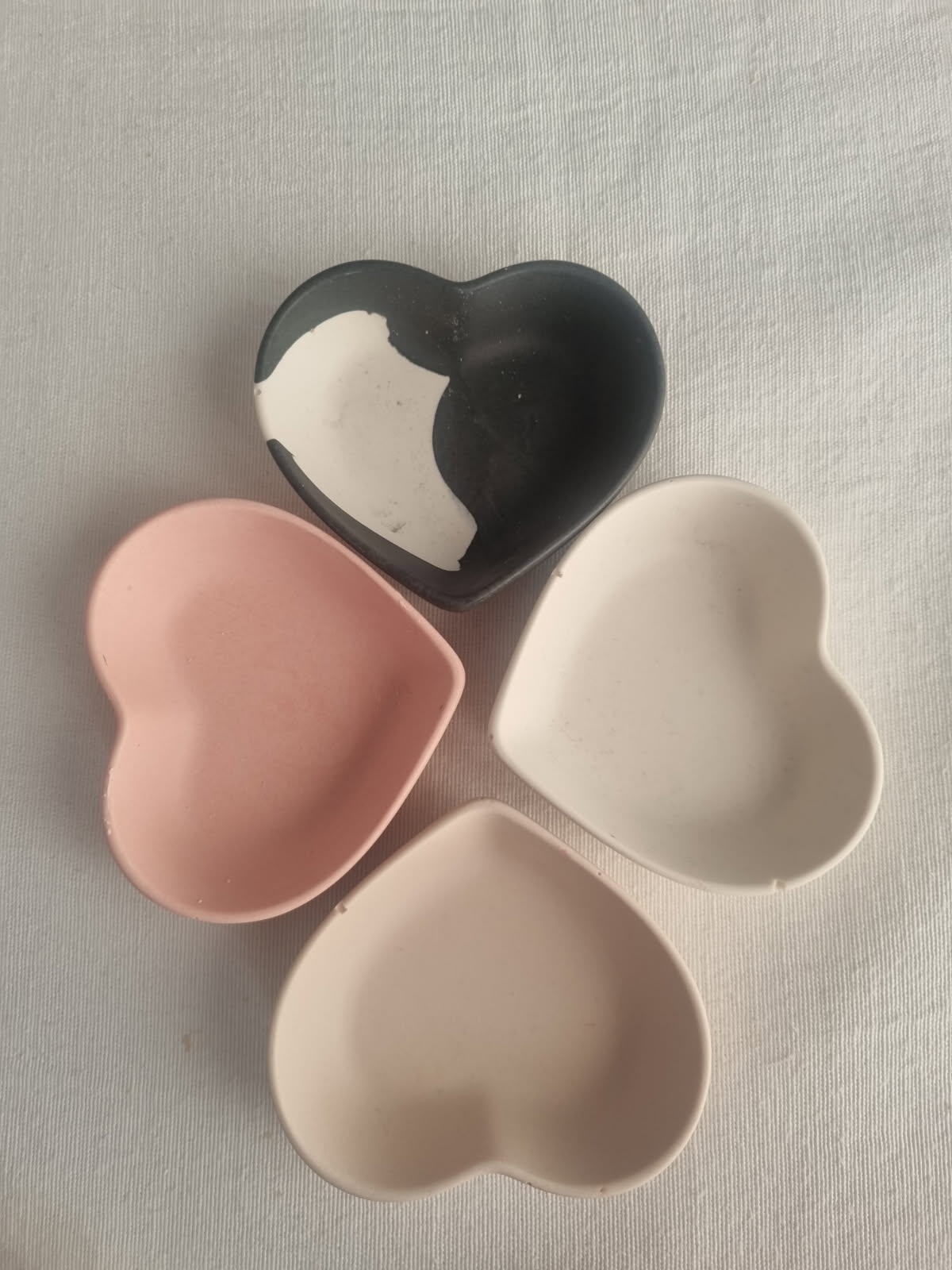 Petite coupelle en forme de coeur