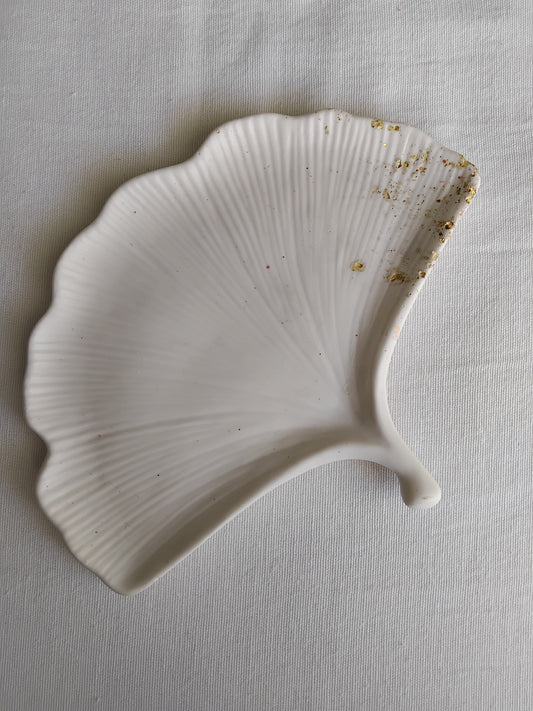 Coupelle feuille en Jesmonite