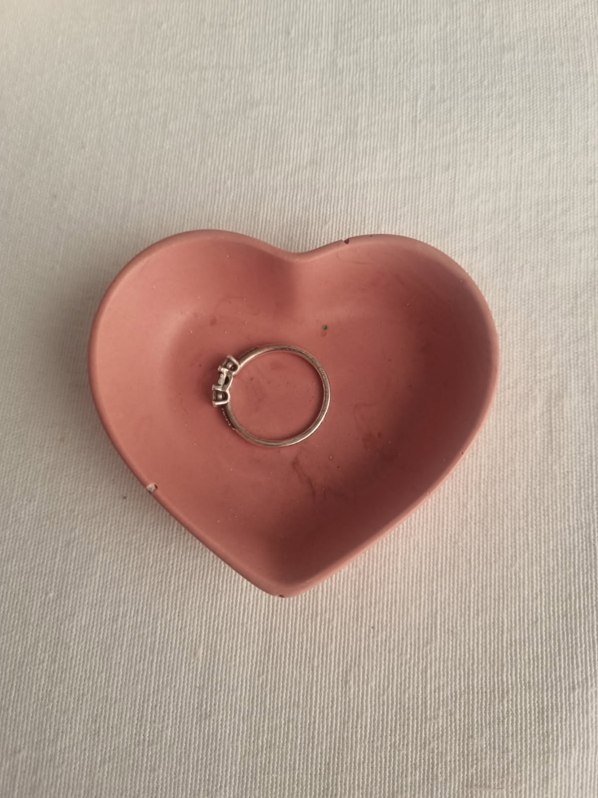 Petite coupelle en forme de coeur